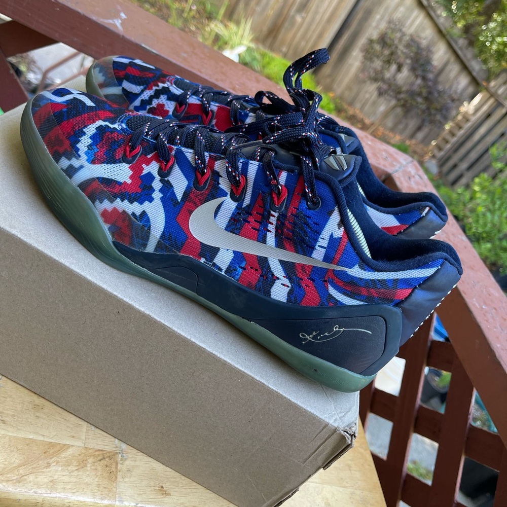 Nike Blue and Red Athletic Shoes with Bold Geometric Design